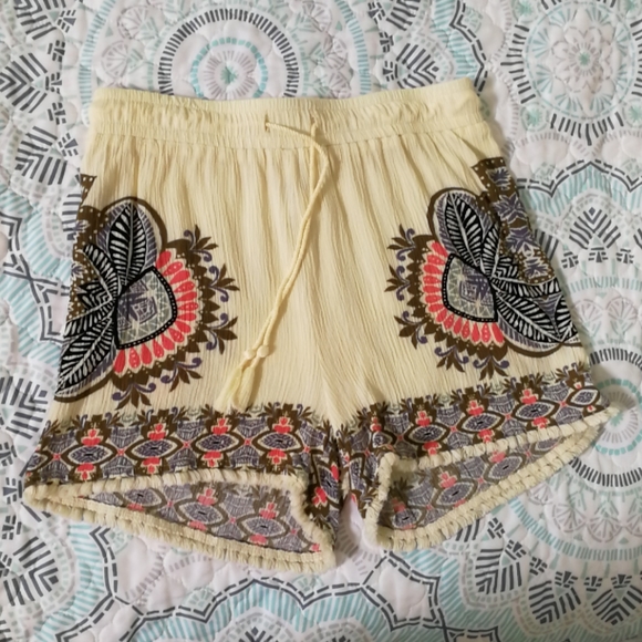 tokyo Darling Pants - Boho Shorts Cream